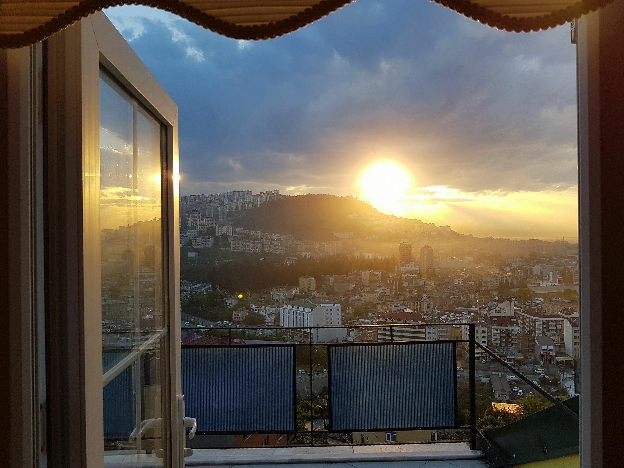 Nuralp Apart Otel - Trabzon Ngoại thất bức ảnh